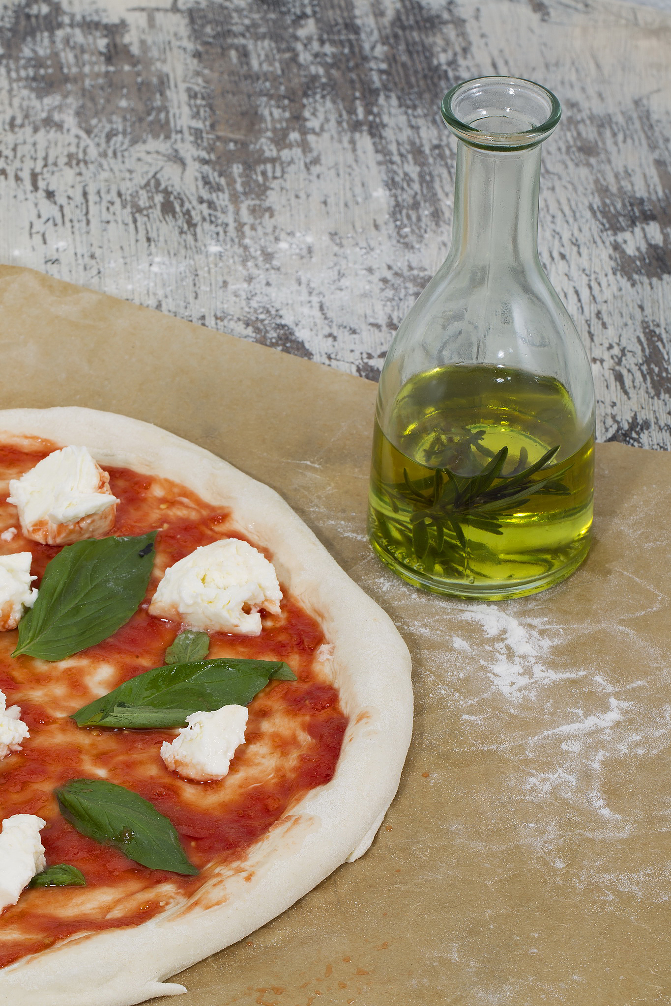 Pizza and Olive Oil - FoodEverest.com